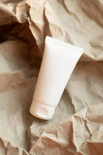 Tubo branco de creme mock-up, design pronto embalagem de produtos cosméticos e cuidados — Fotografia de Stock