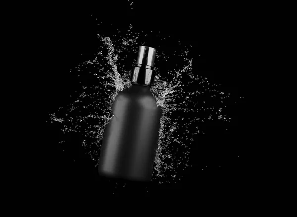 Cosmetic Bottle Water Splash Isolated Black Background Render Hair Bory — Foto Stock