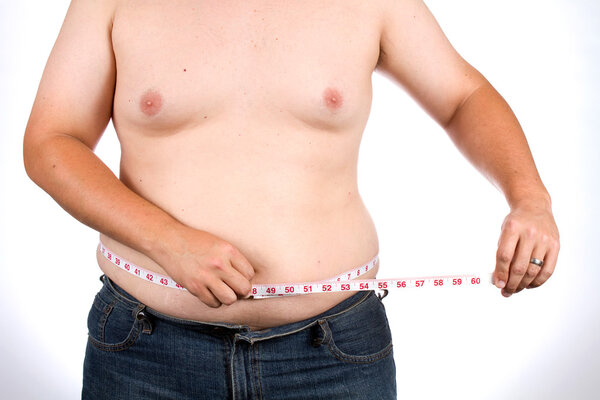 Человек питается устрицами
