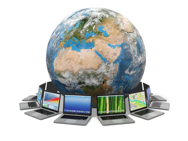 Internet. Küresel iletişim. Dünya ve laptop. 3D — Stok fotoğraf