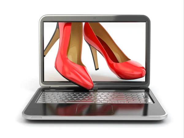 E-commerce. Pantofi cu toc înalt pe laptop . — Fotografie, imagine de stoc