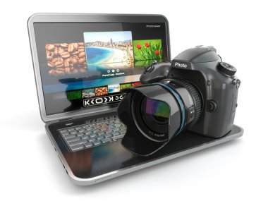 dijital fotoğraf makinesi ve laptop. gazeteci veya Gezgin iklimsel