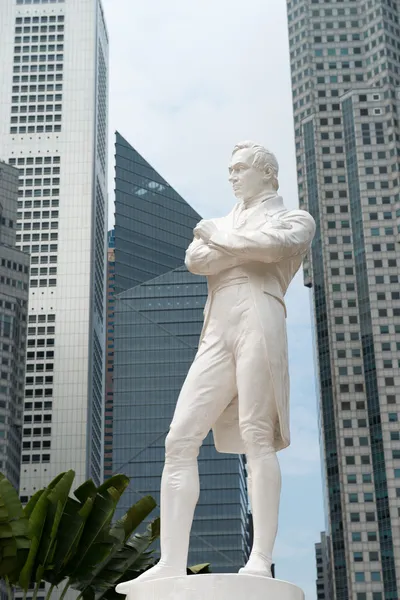 Sir Raffles statue, Singapore — Stock Photo, Image