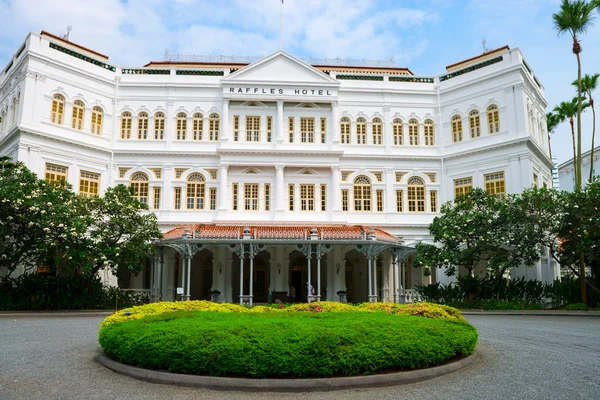 Hotel raffles v Singapuru, hlavní vchod — Stock fotografie