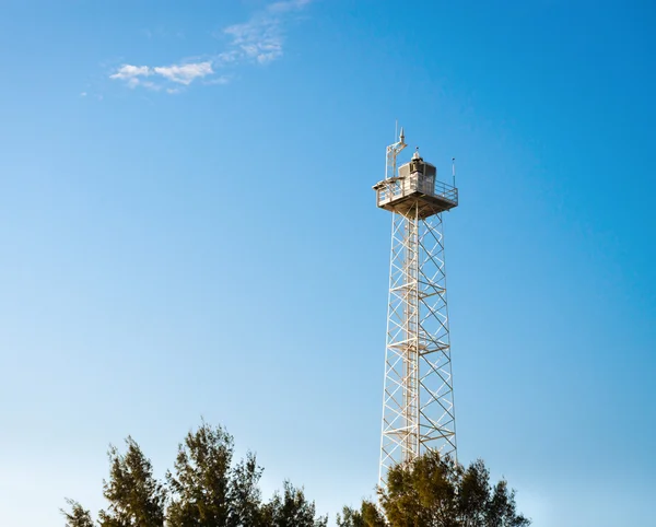 現代的なシーサイドの灯台 — ストック写真