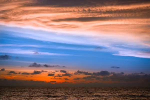 Solnedgång vid havet — Stockfoto