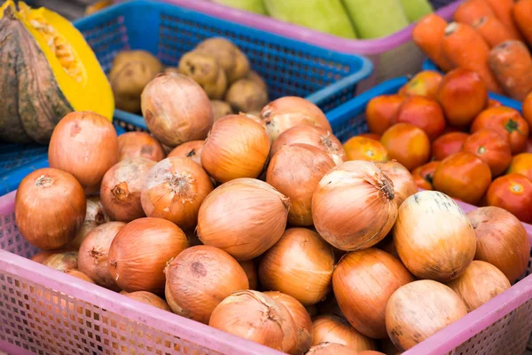Zelenina na venkovní tržiště — Stock fotografie