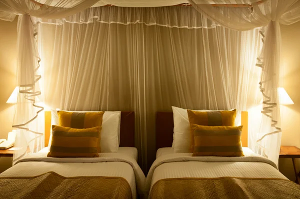 Double bed in the hotel room — Stock Photo, Image