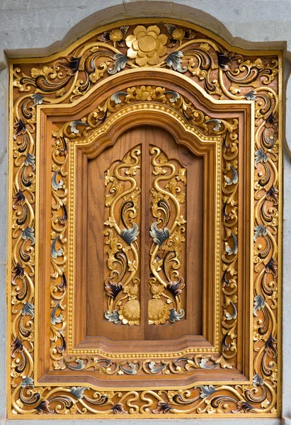 batuan Tapınağı, bali bali oyma penceresi