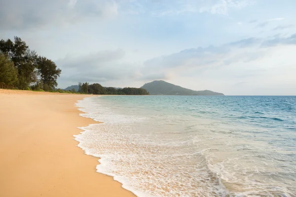 Untouched tropical beach — Stock Photo, Image