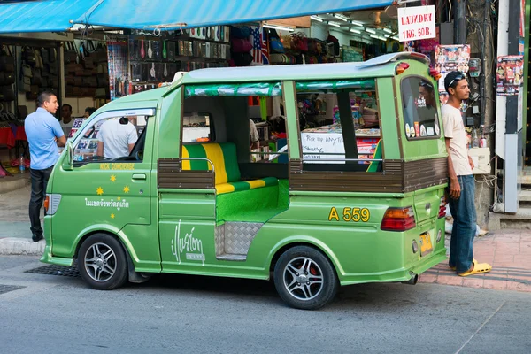 Tuk tuk taxi in Phuket, Thailand — Stock Photo, Image