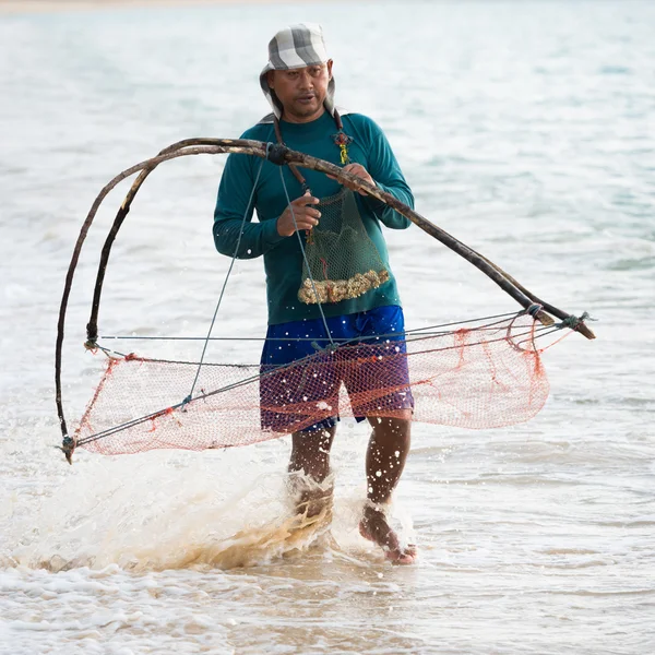Native local man nets in the sea, Thailand — Stock Photo, Image