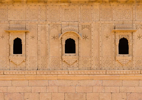 Small windows with floral ornament, India — Stock Photo, Image