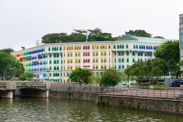 Glimmergebäude ist koloniales Wahrzeichen in Singapore — Stockfoto