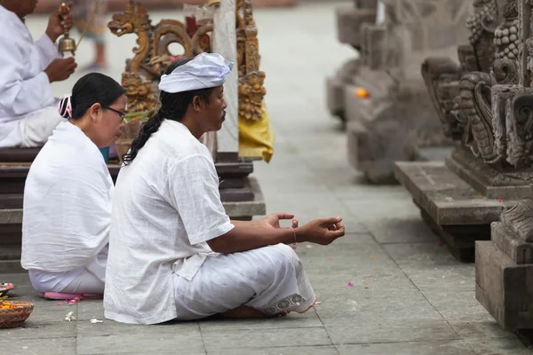 Balinese ceremony in the temple — Stock Photo, Image