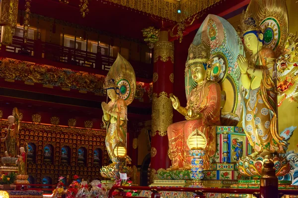 Buddha nel tempio della reliquia dei denti a China Town, Singapore — Foto Stock