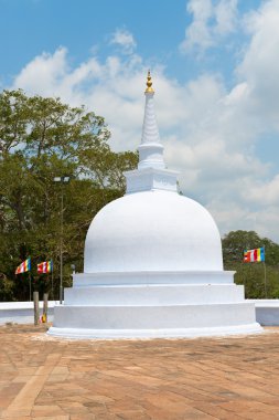 küçük beyaz stupa, anuradhapura, sri lanka