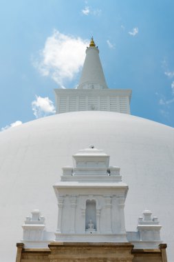 Beyaz kutsal stupa, anuradhapura, sri lanka