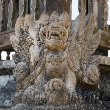 demon Balinese heykeli
