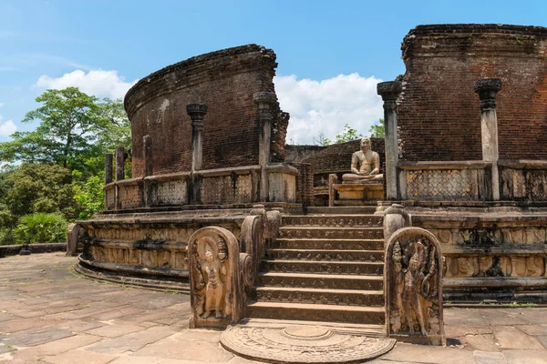 Einzigartige Struktur der antiken sri-lankischen Architektur. — Stockfoto
