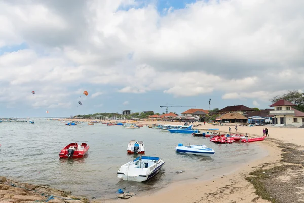 Tourist watersport beach on Bali — Stock Photo, Image