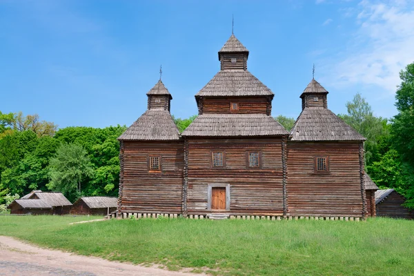 Igreja de madeira antiga — Fotografia de Stock