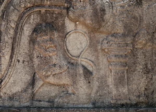 Antike Löwensteinschnitzerei in polonnaruwa, sri lanka — Stockfoto