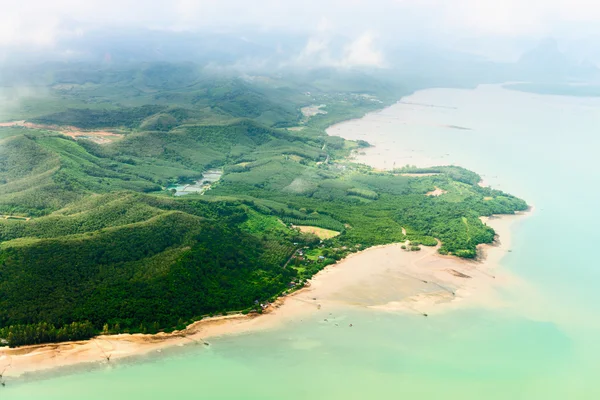 Vista aerea della costa tropicale — Foto Stock