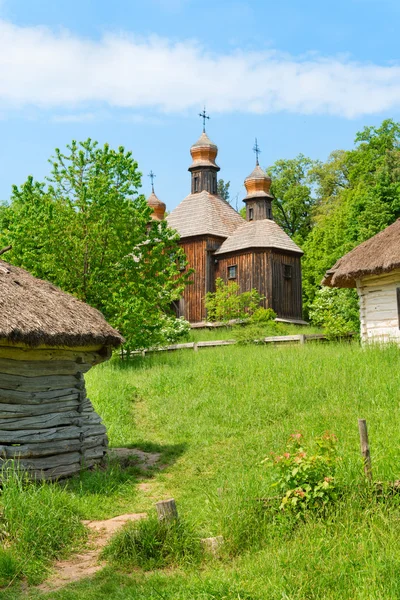 Ročník dřevěný kostel — Stock fotografie