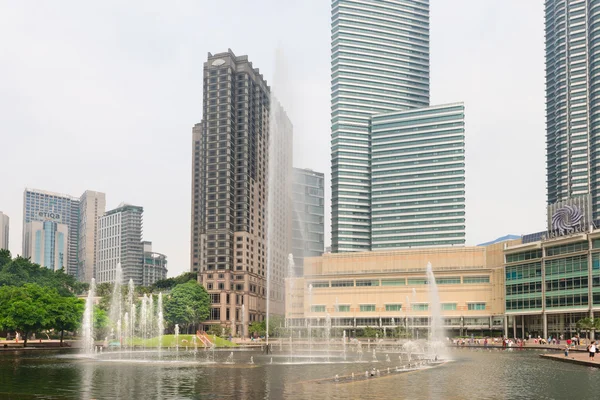 Lake Symfonie fontein in kuala lumpur — Stockfoto