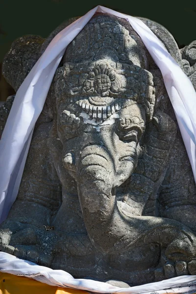 Skulptur av hinduiska guden ganesha — Stockfoto