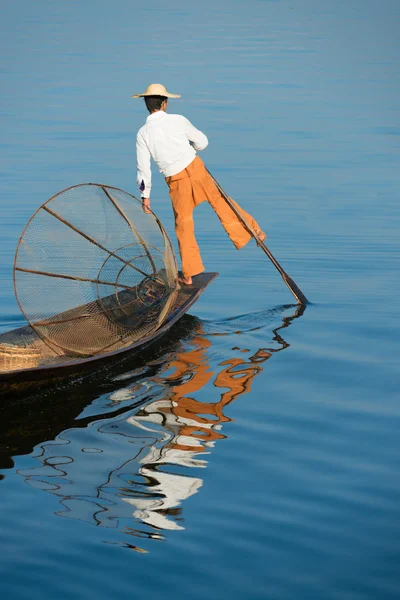 Pesca tradicional por red en Birmania — Foto de Stock