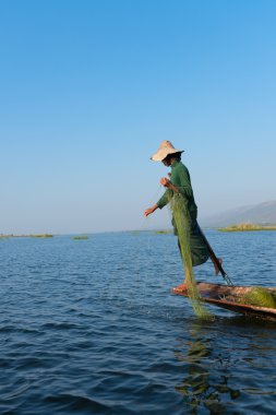 Stil kürek ve burma'balıkçılık benzersiz bacak