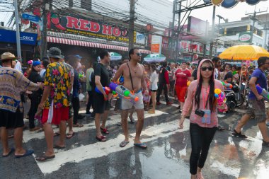 songkran Festivali, phuket hakkında Tay Yeni yıl kutlamaları