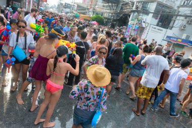songkran Festivali, phuket hakkında Tay Yeni yıl kutlamaları
