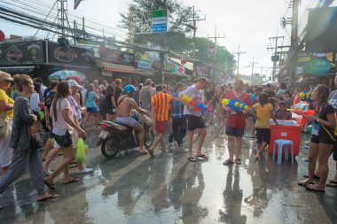 songkran Festivali, phuket hakkında Tay Yeni yıl kutlamaları