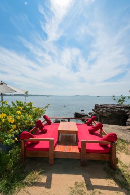 Deniz kenarında rahatlatıcı Lounge 