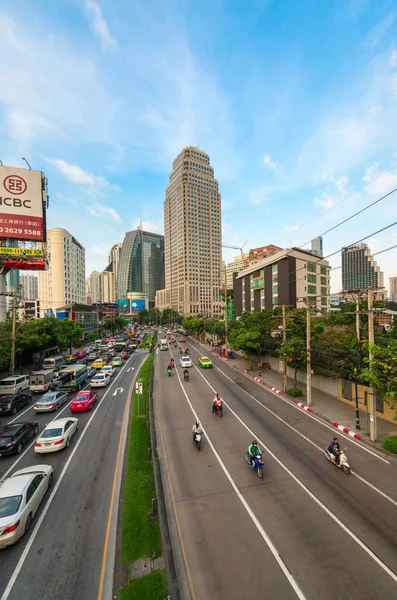 Traffic jam on a modern city in rush hour — Stock Photo, Image