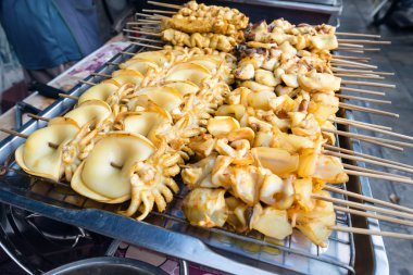 üzerinde Satılık soba Barbekü Izgara mürekkep