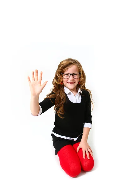 Ділова дівчина робить знак п'ять або привіт ізольовані на білому фоні — стокове фото