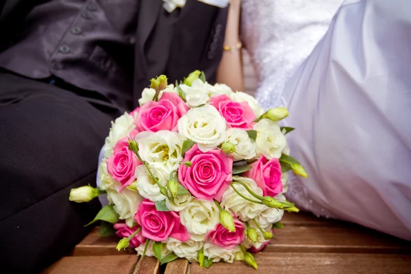 Groom and bride together — Stock Photo, Image