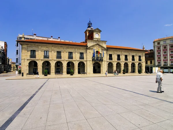 Stadhuis, aviles — Stockfoto