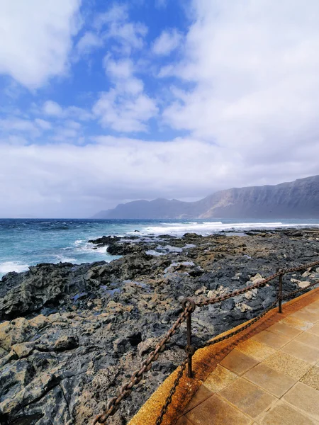 Caleta de Famara, Lanzarote, Канарские острова, Испания — стоковое фото