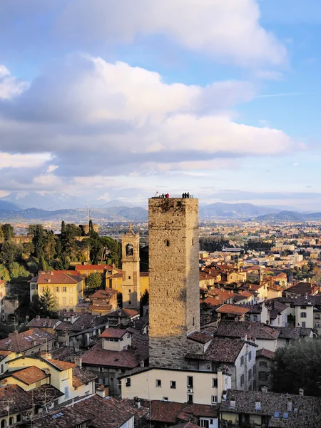 Bérgamo, vista desde la torre del ayuntamiento, Lombardía, Italia — Foto de Stock