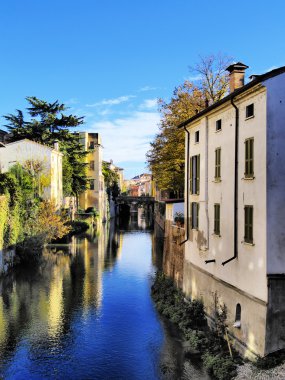 Mantua, Lombardiya, İtalya'da kanal