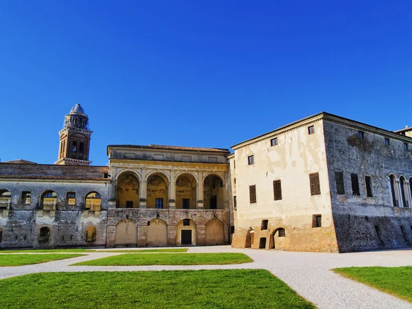パラッツォ ドゥカーレ宮殿、マントヴァ、ロンバルディア州、イタリア — ストック写真
