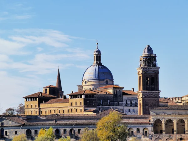 Mantua Cityscape, Lombardia, Itália — Fotografia de Stock