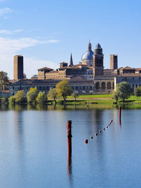 Mantua Cityscape, Lombardía, Italia — Foto de Stock