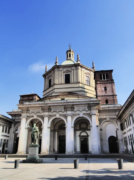 Basílica de San Lorenzo, Milão, Lombardia, Itália — Fotografia de Stock