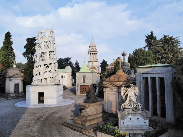 Milan Cementary, Ломбардия, Италия — стоковое фото